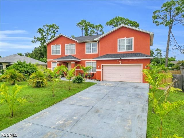 5562 Benton ST, Lehigh Acres, FL 33971