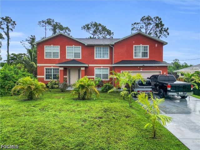 5562 Benton ST, Lehigh Acres, FL 33971