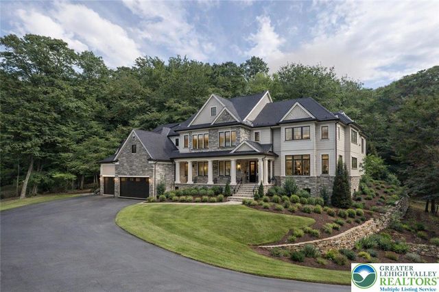 2120 Turnberry Court, Upper Saucon Twp, PA 18034
