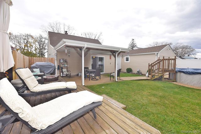 529 Lombard Street, North Babylon, NY 11703