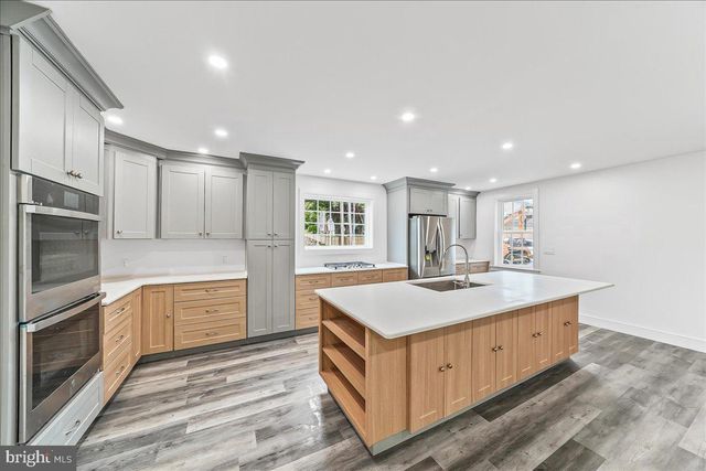 244 W SUMMIT AVE, West Grove, PA 19390