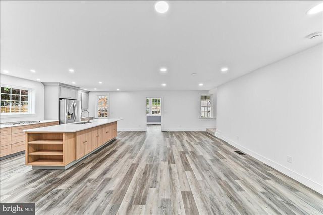 244 W SUMMIT AVE, West Grove, PA 19390