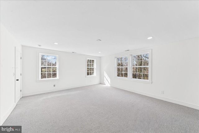244 W SUMMIT AVE, West Grove, PA 19390
