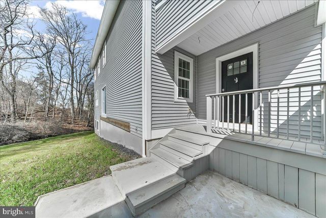 244 W SUMMIT AVE, West Grove, PA 19390