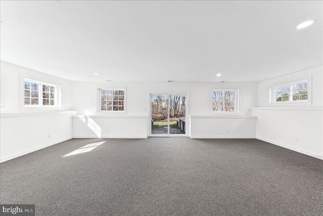 244 W SUMMIT AVE, West Grove, PA 19390