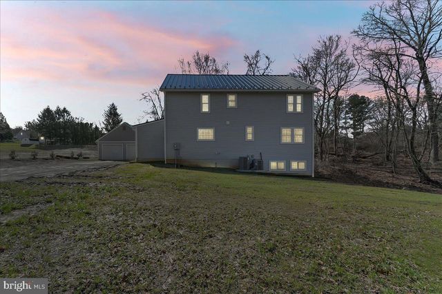 244 W SUMMIT AVE, West Grove, PA 19390