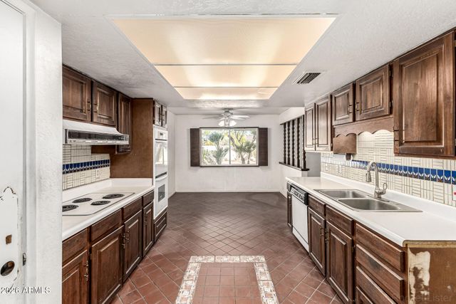 11002 N 45TH Street, Phoenix, AZ 85028