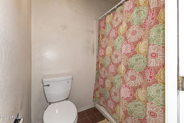 11002 N 45TH Street, Phoenix, AZ 85028