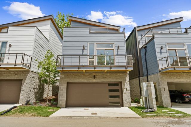 3038 Edwin Cir, Nashville, TN 37207