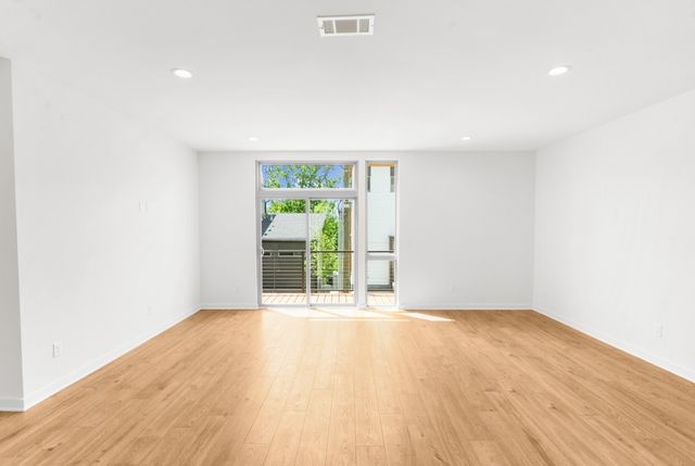 3038 Edwin Cir, Nashville, TN 37207