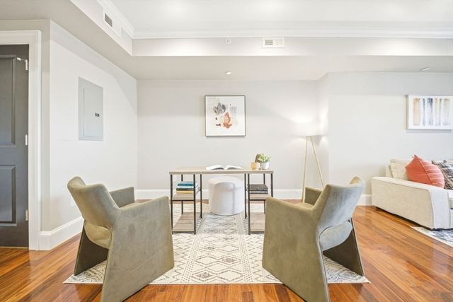 324 Tappan PH, Brookline, MA 02445