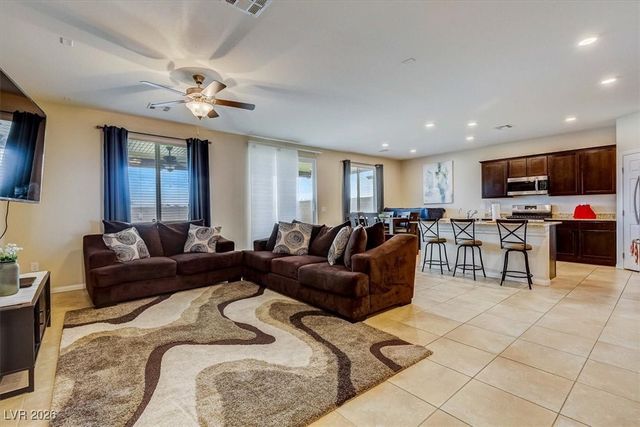 7255 Dazzle Point Street, North Las Vegas, NV 89084