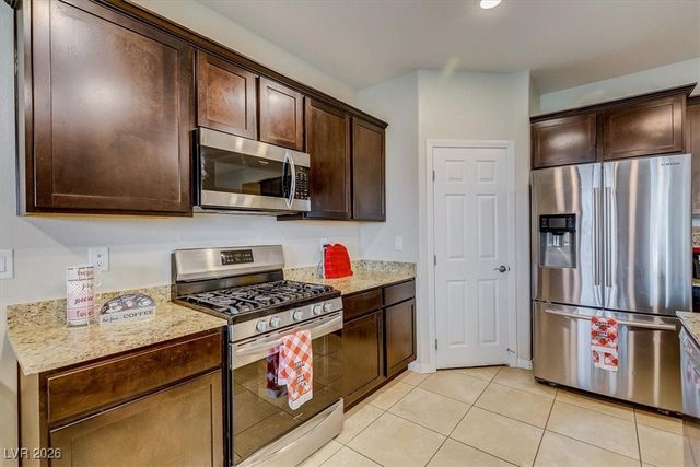 7255 Dazzle Point Street, North Las Vegas, NV 89084