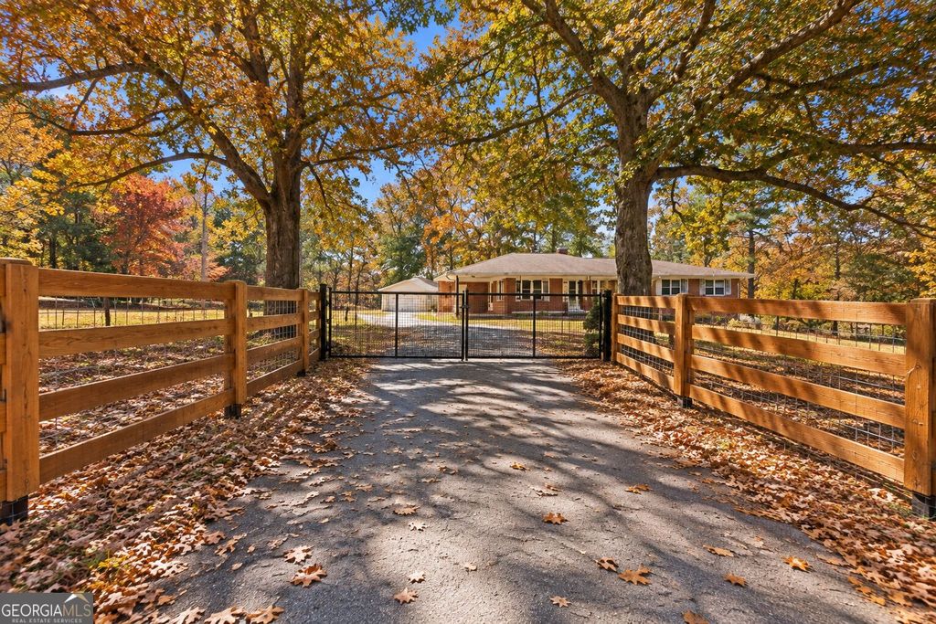 6344 Mize Road, Toccoa, GA 30577 — photo 3