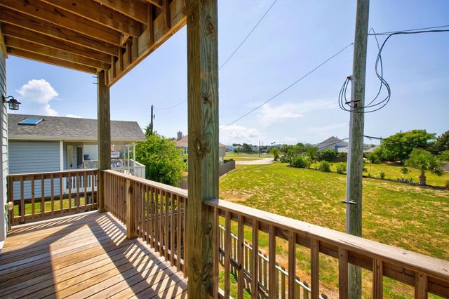 12835 E Conquistador Drive, Galveston, TX 77554