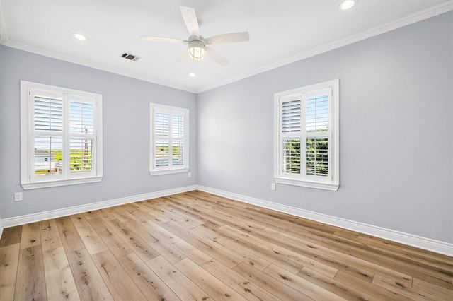 12835 E Conquistador Drive, Galveston, TX 77554
