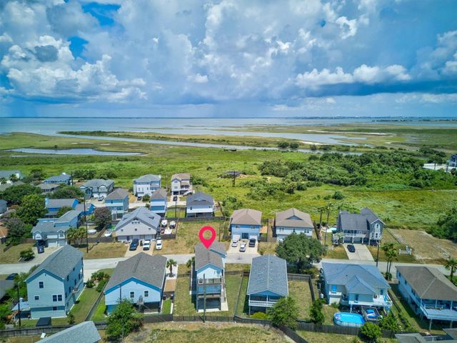 12835 E Conquistador Drive, Galveston, TX 77554