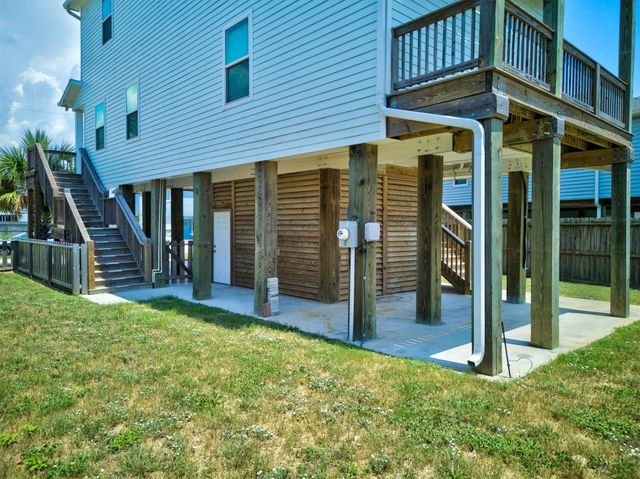 12835 E Conquistador Drive, Galveston, TX 77554