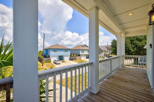 12835 E Conquistador Drive, Galveston, TX 77554