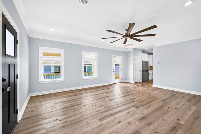 12835 E Conquistador Drive, Galveston, TX 77554