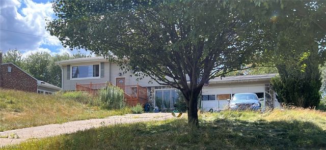 16719 Artistic Drive, East Liverpool, OH 43920