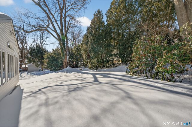 27 Robinwood Road, Waterbury, CT 06708