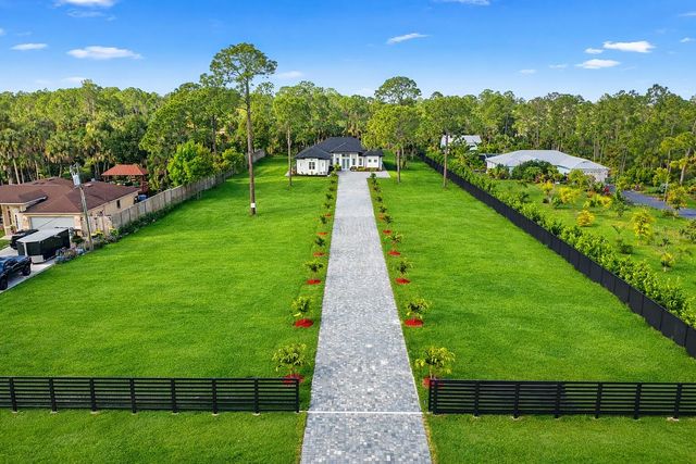 1687 19TH STREET SW, Naples, FL 34117