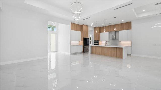 1687 19TH STREET SW, Naples, FL 34117