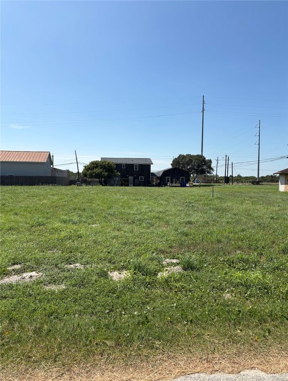 1914 Lynhurst Dr, Corpus Christi, TX 78418 — exterior