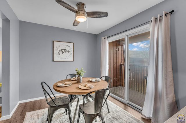 5446 SW 12th Ter Apt 3, Topeka, KS 66604