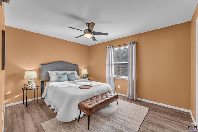 5446 SW 12th Ter Apt 3, Topeka, KS 66604