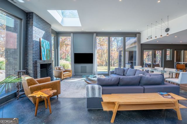 538 Highway 356, Helen, GA 30545