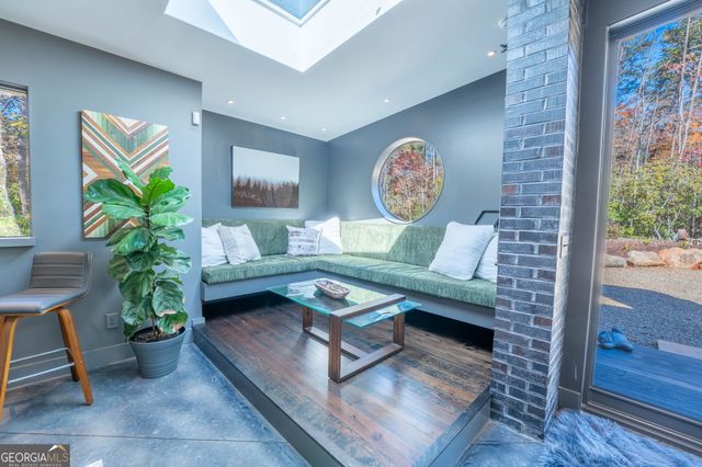 538 Highway 356, Helen, GA 30545