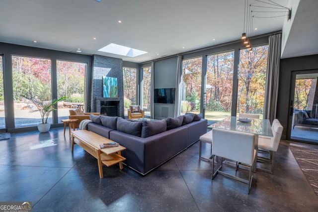 538 Highway 356, Helen, GA 30545