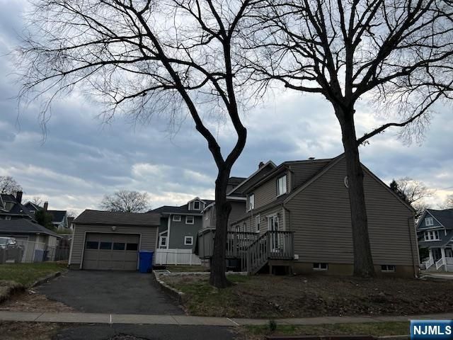 1 Courier Place, Rutherford, NJ 07070
