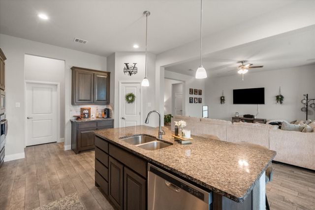 5610 Goodnight Court, Midlothian, TX 76065