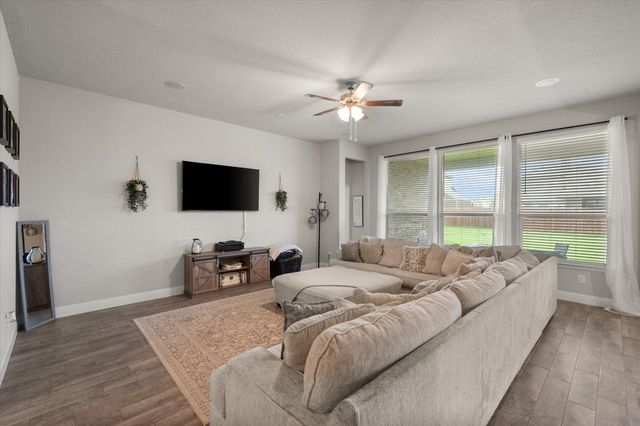 5610 Goodnight Court, Midlothian, TX 76065