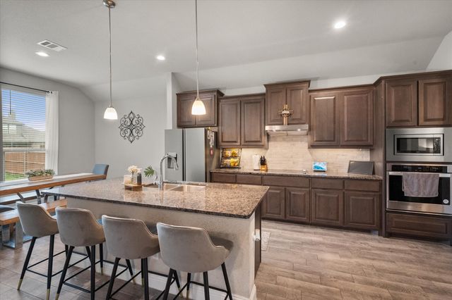 5610 Goodnight Court, Midlothian, TX 76065