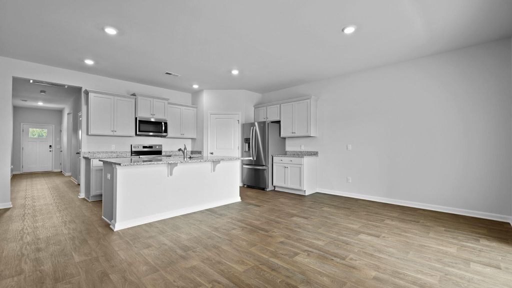 Image 10 of property listing at 613 Perch Lane, Santee, SC 29142