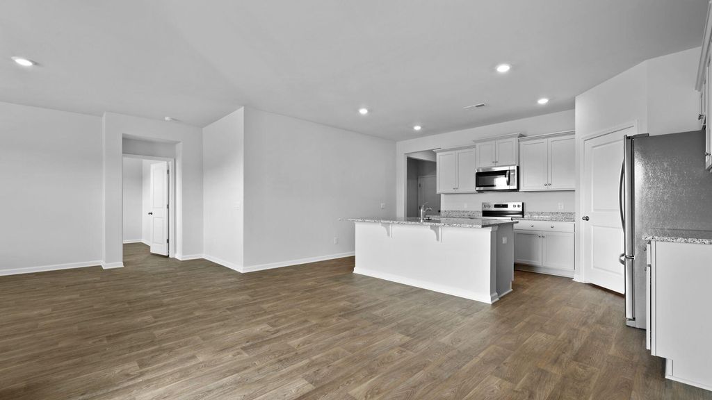 Image 11 of property listing at 613 Perch Lane, Santee, SC 29142