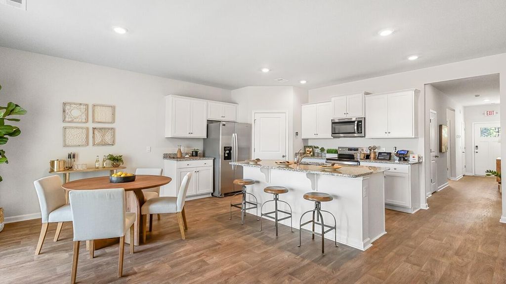 Image 5 of property listing at 613 Perch Lane, Santee, SC 29142