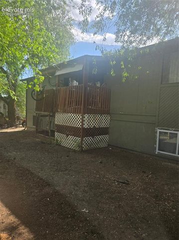 839 Bennett Avenue, Colorado Springs, CO 80909