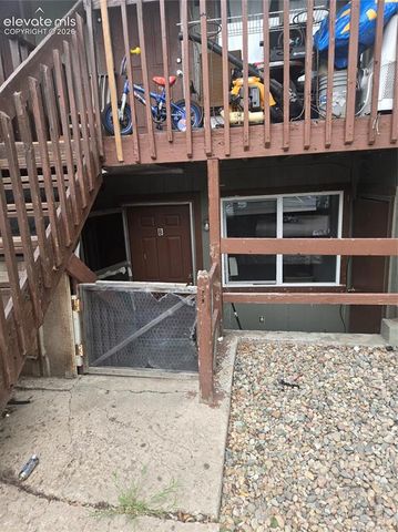 839 Bennett Avenue, Colorado Springs, CO 80909