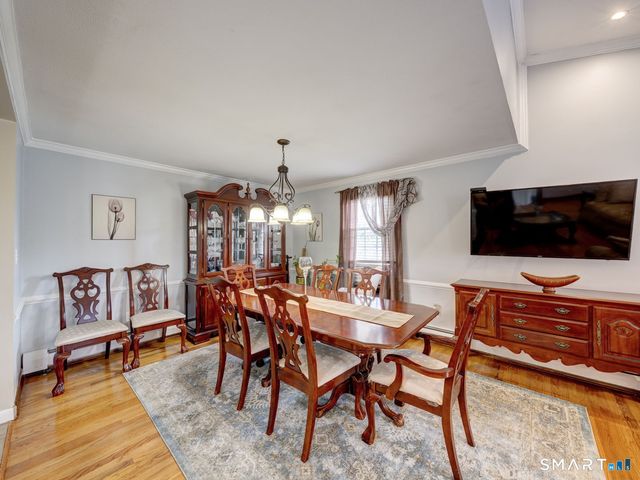 4 Lee Circle, Bloomfield, CT 06002