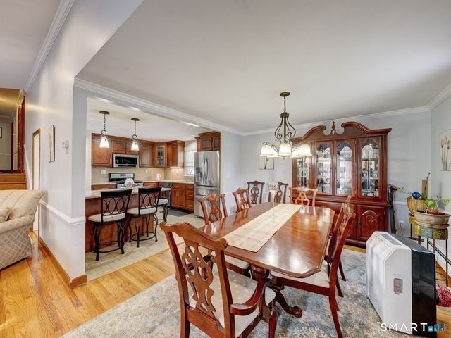 4 Lee Circle, Bloomfield, CT 06002