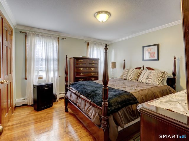 4 Lee Circle, Bloomfield, CT 06002