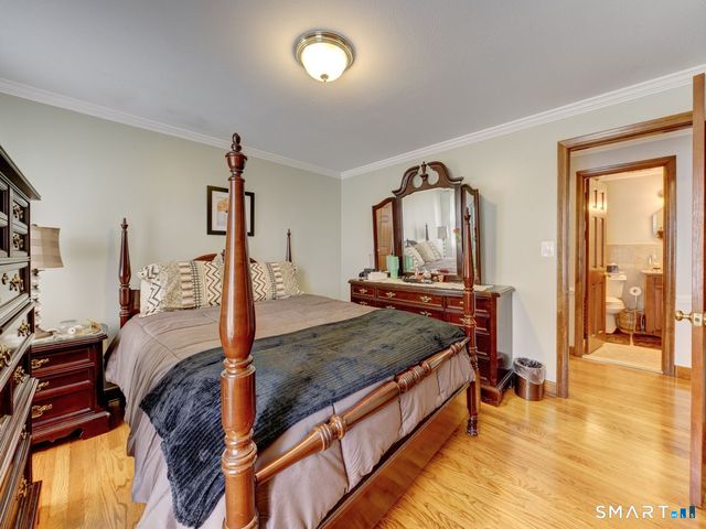 4 Lee Circle, Bloomfield, CT 06002