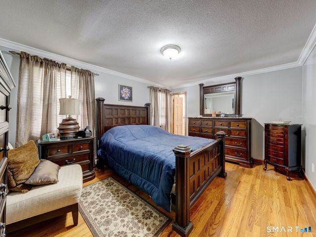 4 Lee Circle, Bloomfield, CT 06002