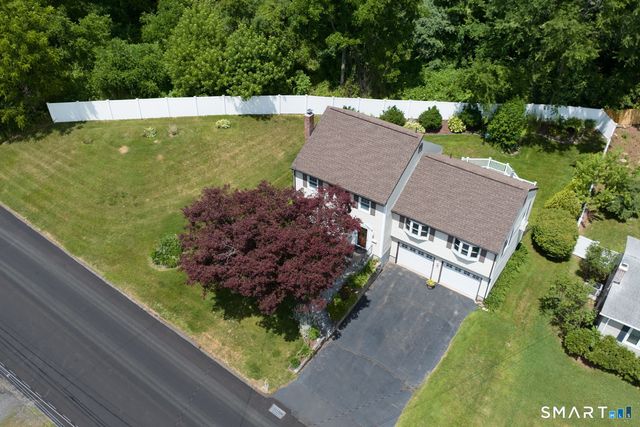 4 Lee Circle, Bloomfield, CT 06002