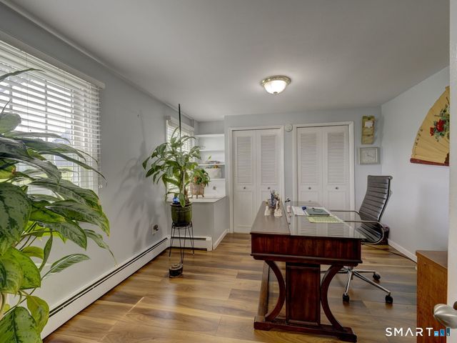 4 Lee Circle, Bloomfield, CT 06002